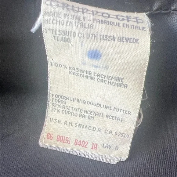 Giorgio Armani Elegant Cashmere Black Blazer - Women’s Size 10 - Picture 12 of 15